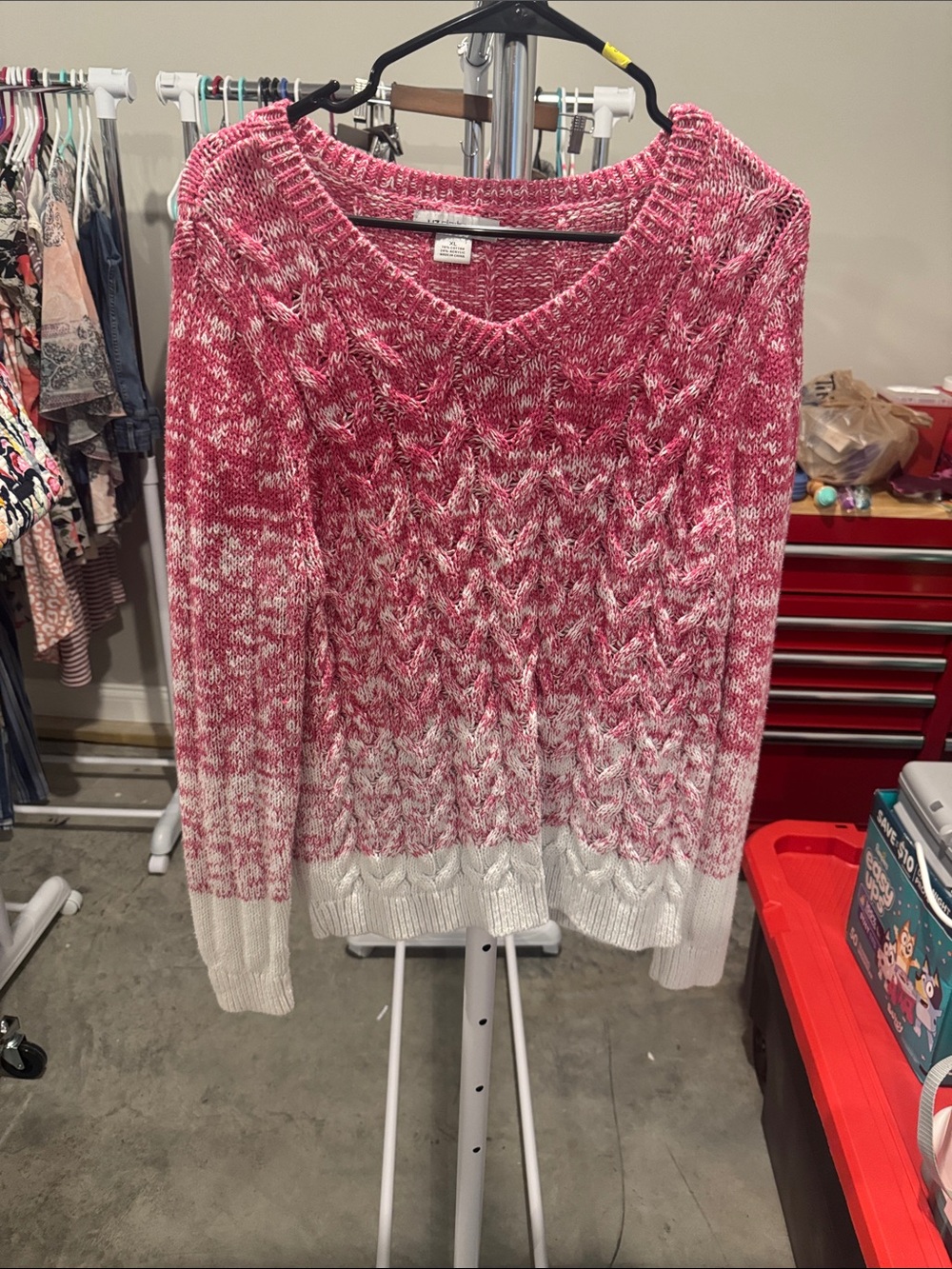 Liz Claiborne Pink & White Ombre Cable‑Knit V‑Neck Sweater